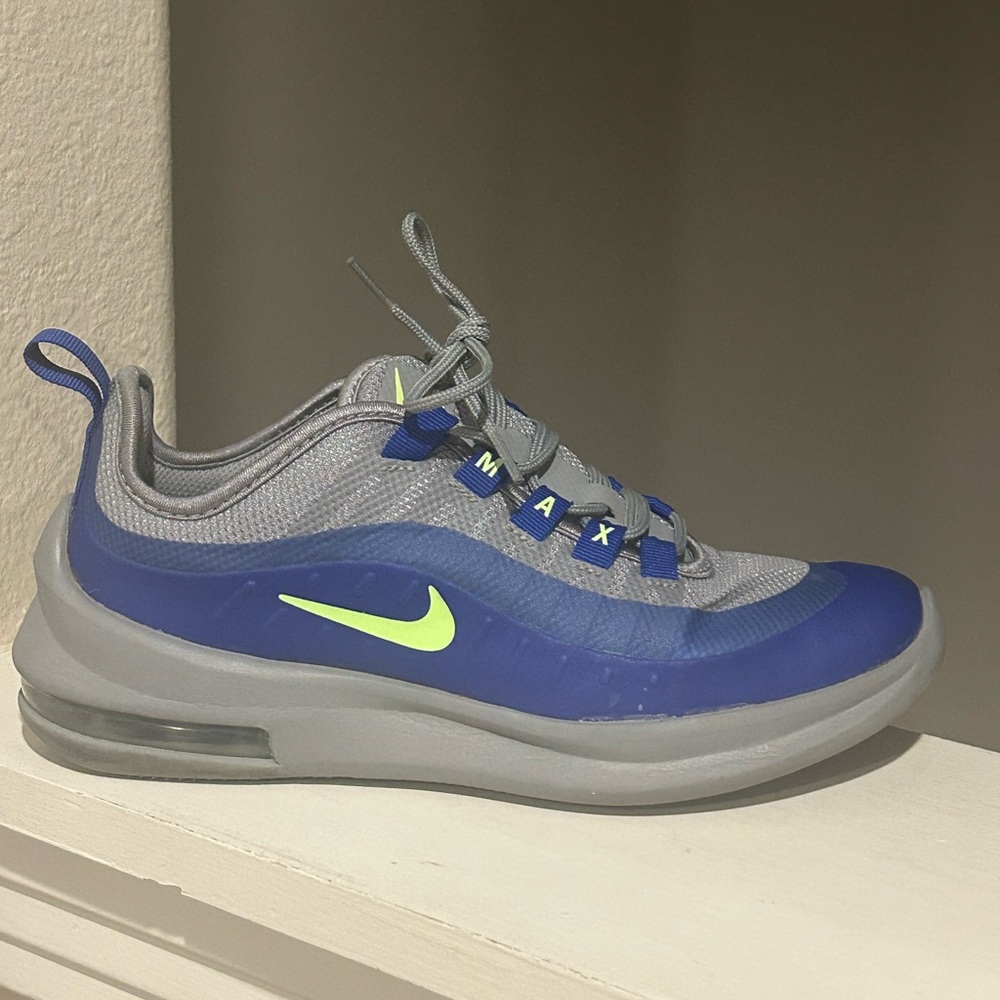 Nike Shoes Air Max Boys 4Y Youth Kids Blue Grey Axis GS Sneaker CZ9700001 Sports - Picture 2 of 9